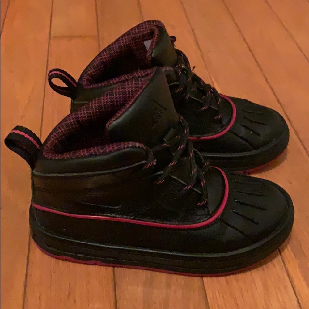 Nike ACG Boots